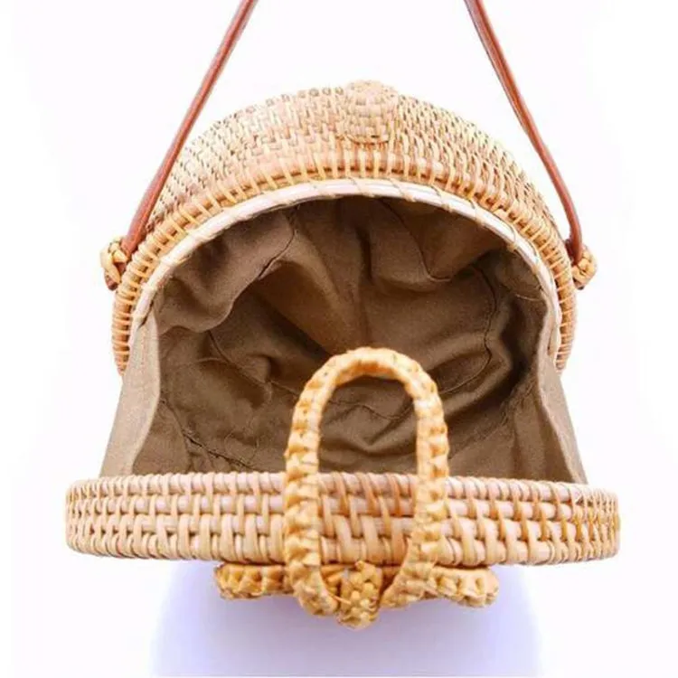 Bowknot Pattern Autumn Rattan Handmade Rattan Bag  Vintage Art Beach Ladies Diagonal Bag, Size:20x20x8cm