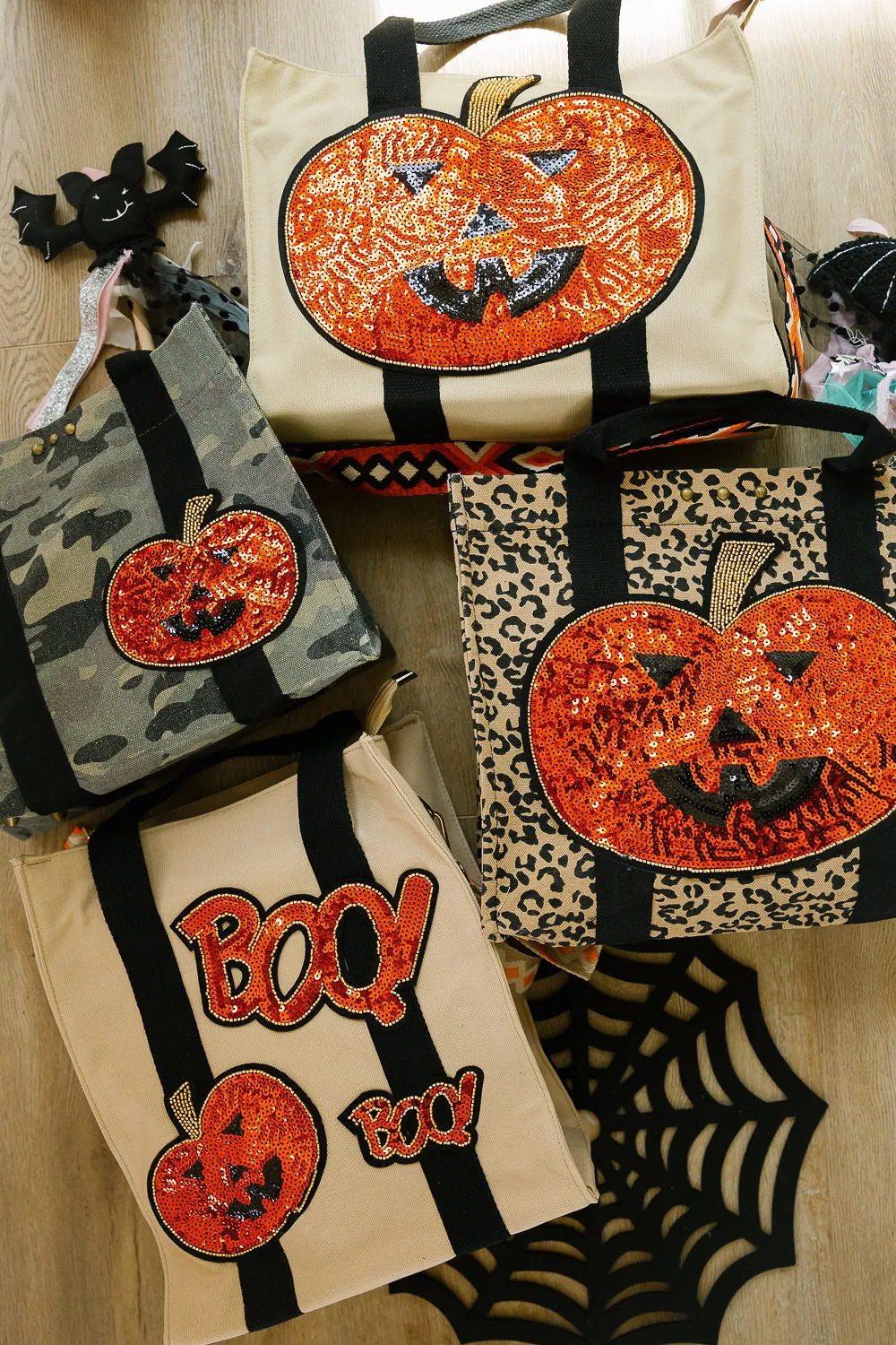 HALLOWEEN SEASON TOTE BAGS