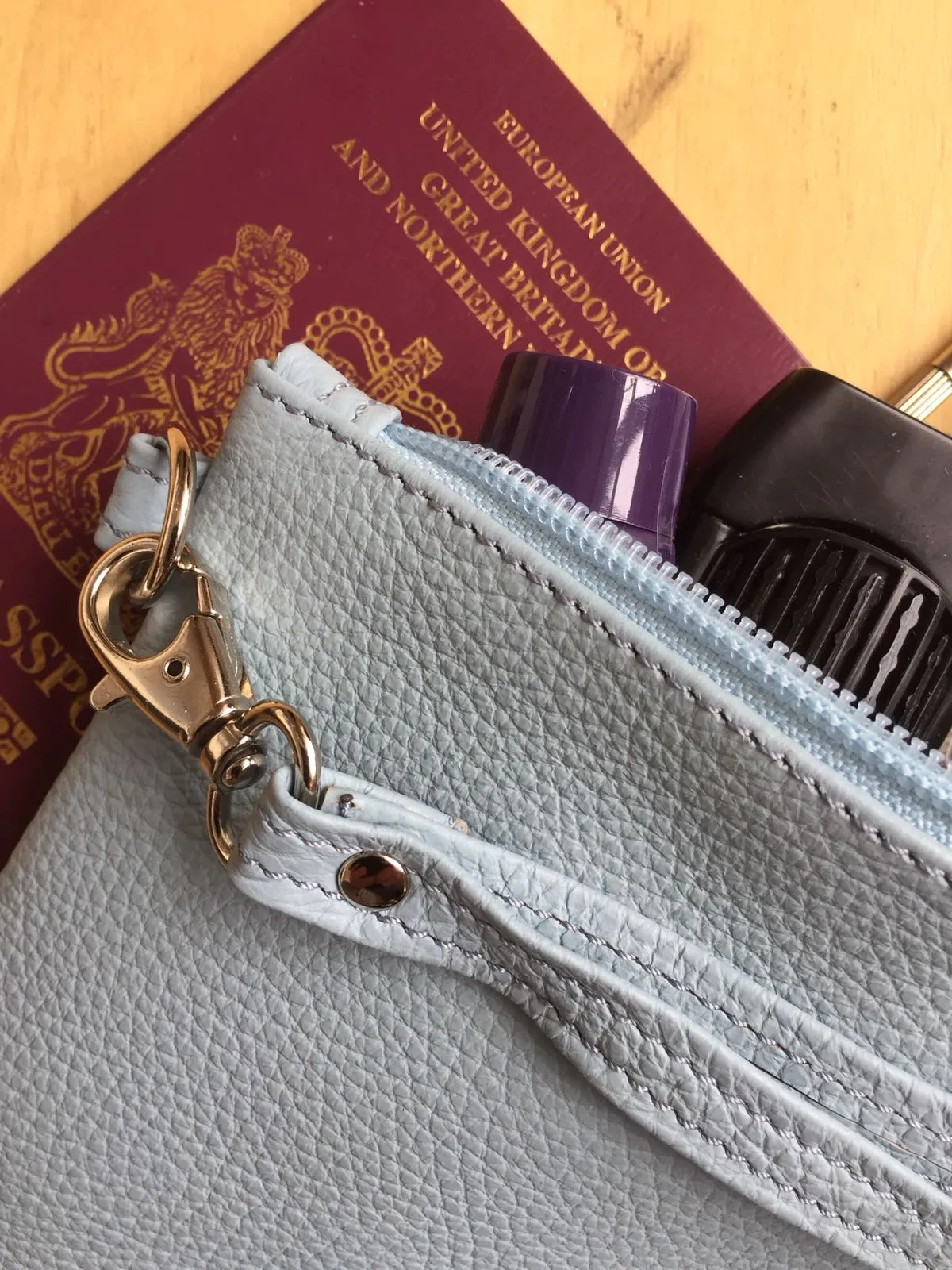 Viaggi Leather Wrist Pouch (Made In England)